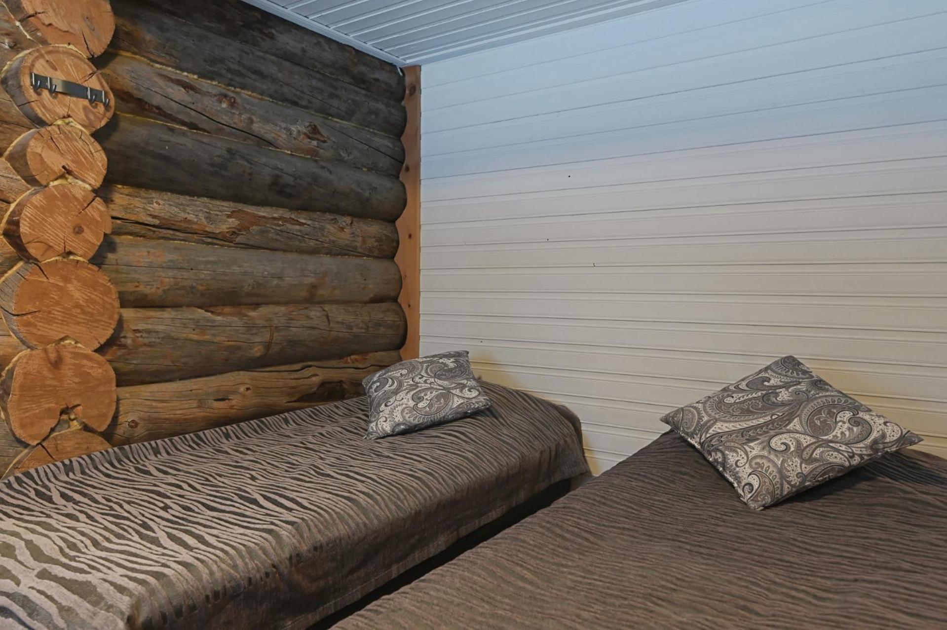 Classic Log Cabin Ski-In Ski-Out Levi Szoba fotó