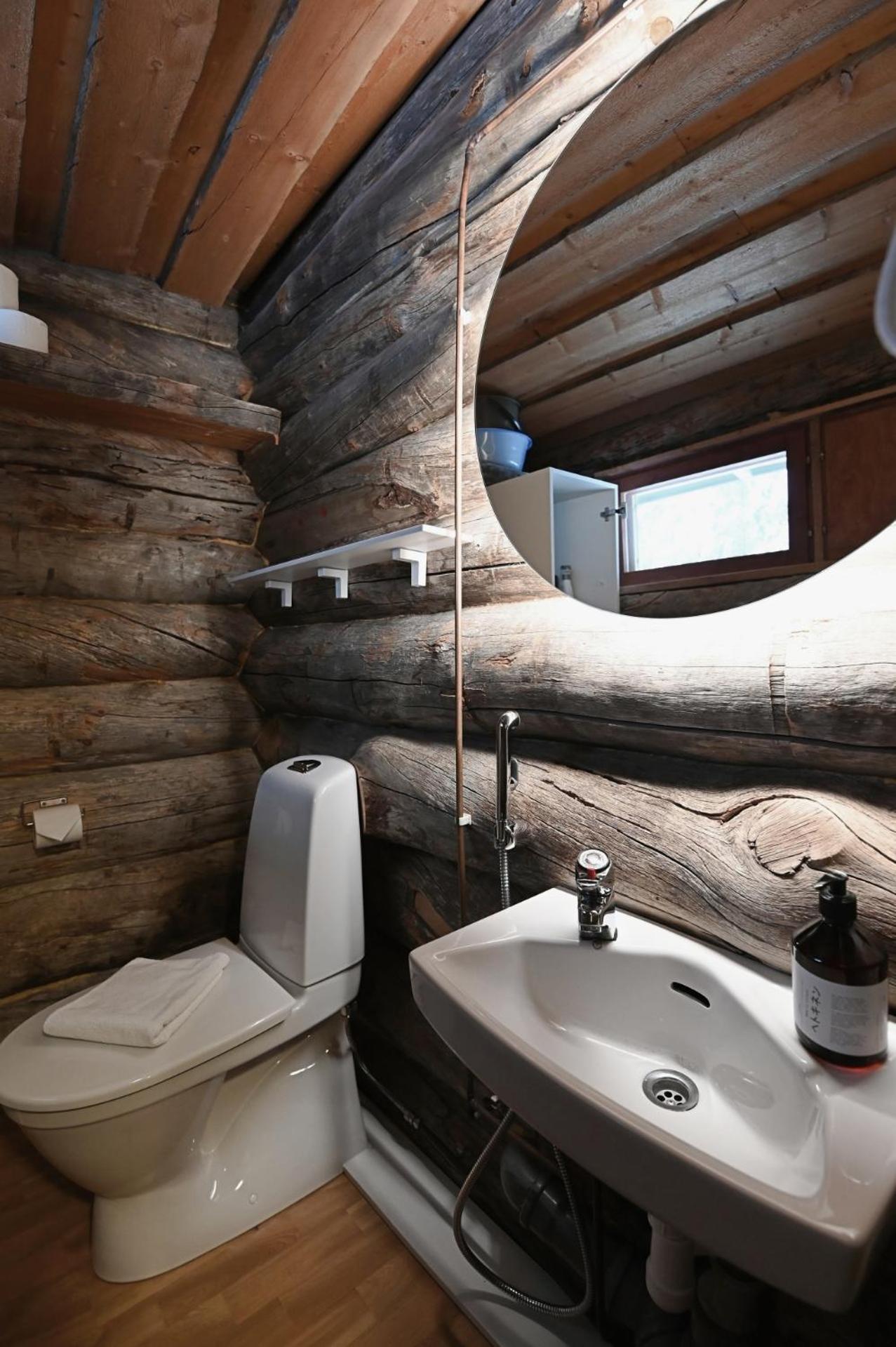 Classic Log Cabin Ski-In Ski-Out Levi Szoba fotó